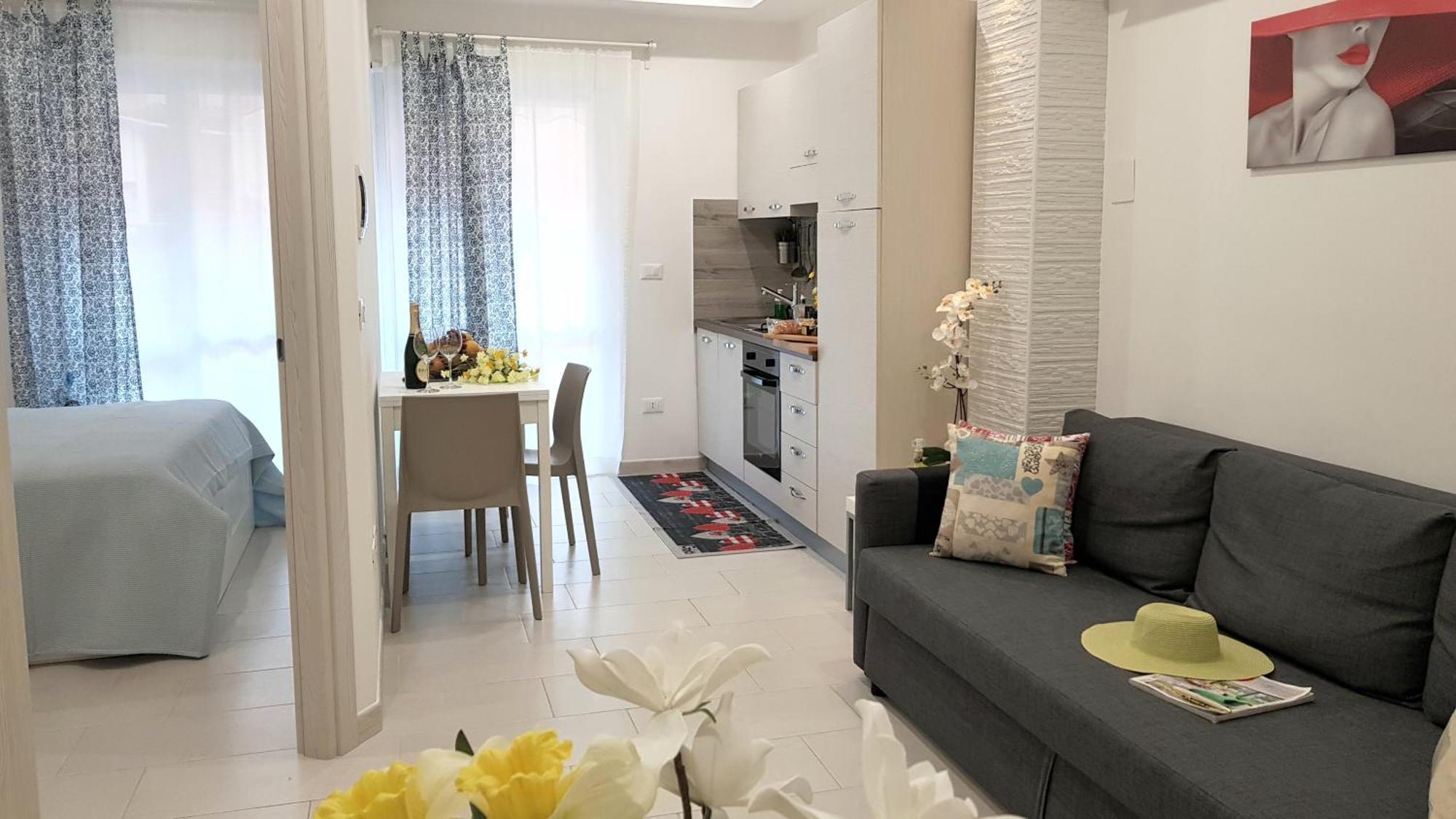 Martin Holiday Apartments Giardini Naxos Eksteriør bilde
